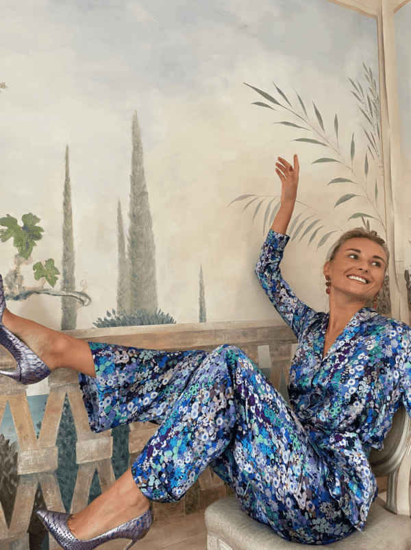 Diana d'Orville sustainable flower blue silk luxury loungewear set